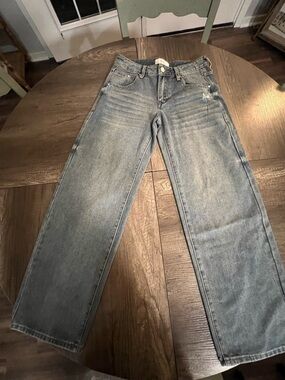 Women’s Stonewash Distressed Wide Leg Jeans Size 5 -NWOT